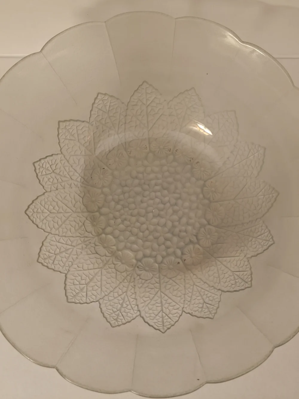 Beautiful Vintage Blue Sunflower Glass Serving Bowl